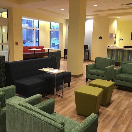 Days Inn & Suites By Wyndham Kearney Ne Luaran gambar