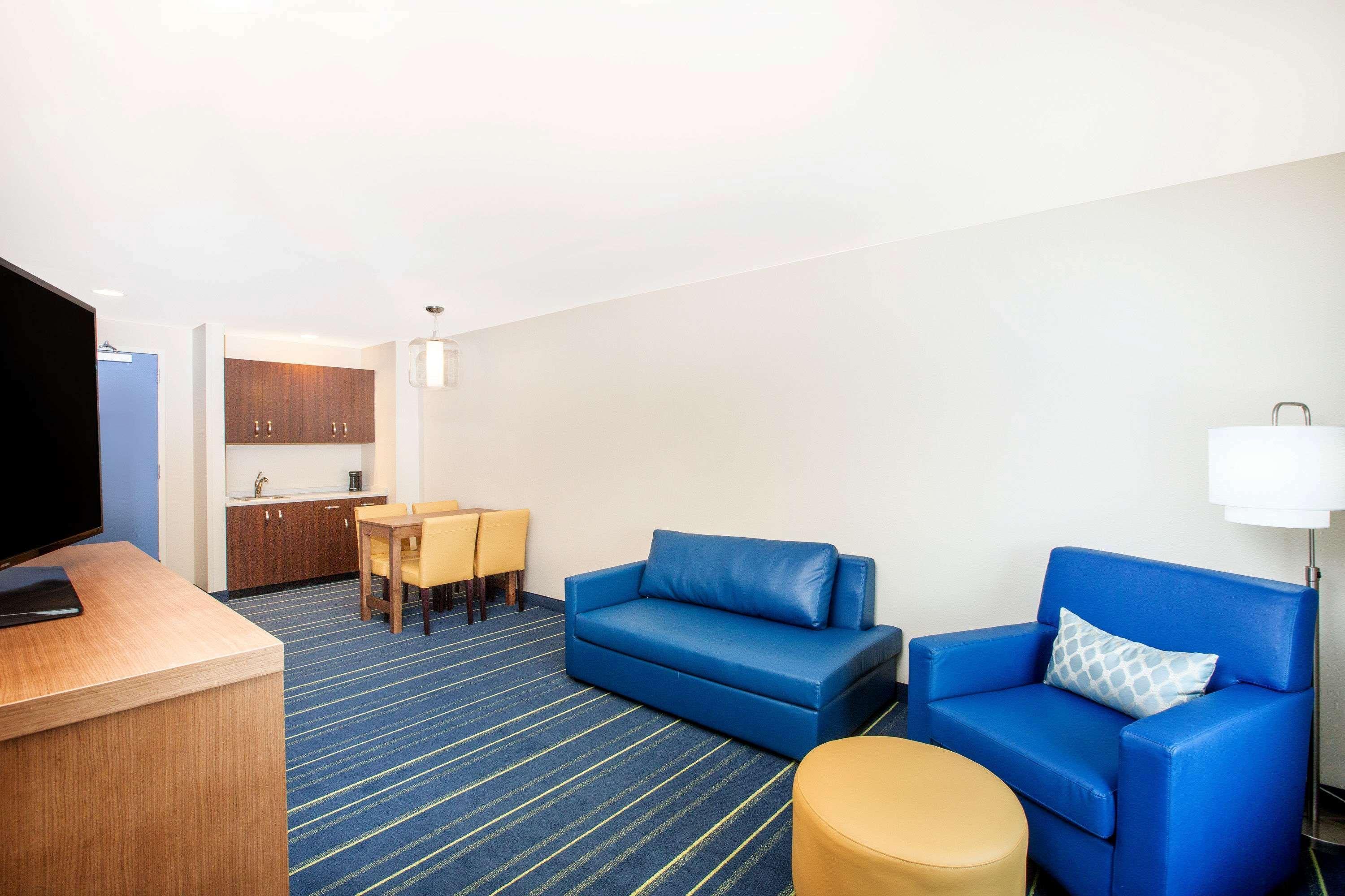 Days Inn & Suites By Wyndham Kearney Ne Luaran gambar