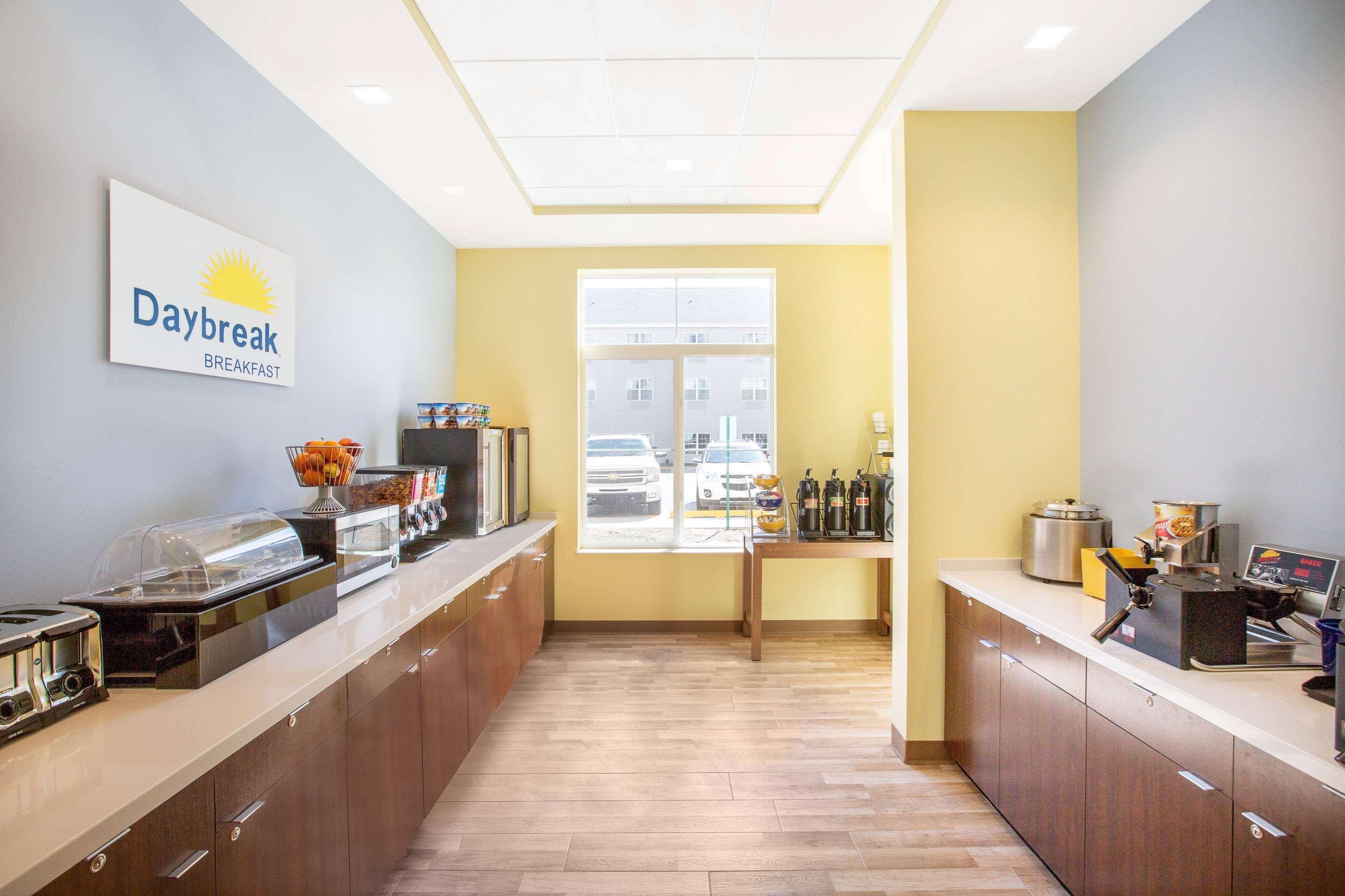 Days Inn & Suites By Wyndham Kearney Ne Luaran gambar