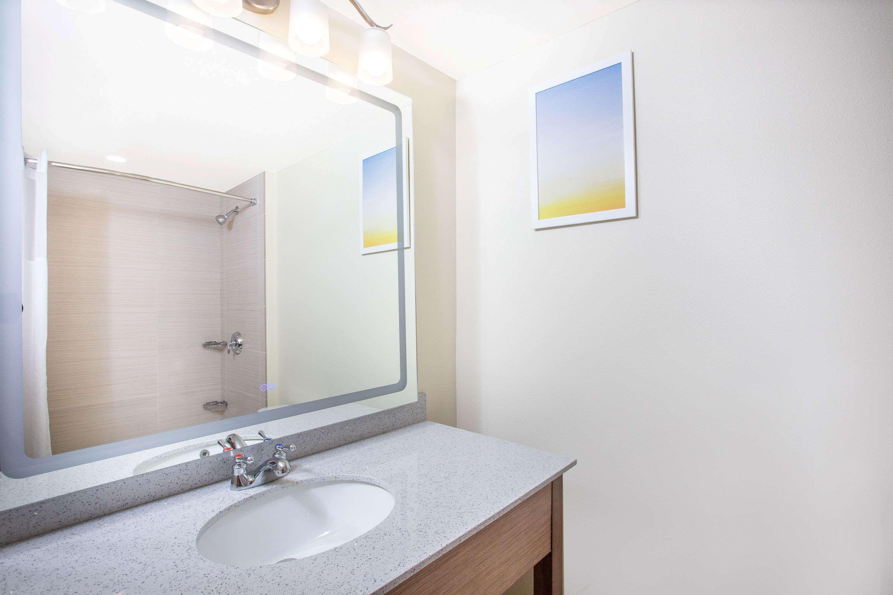 Days Inn & Suites By Wyndham Kearney Ne Luaran gambar