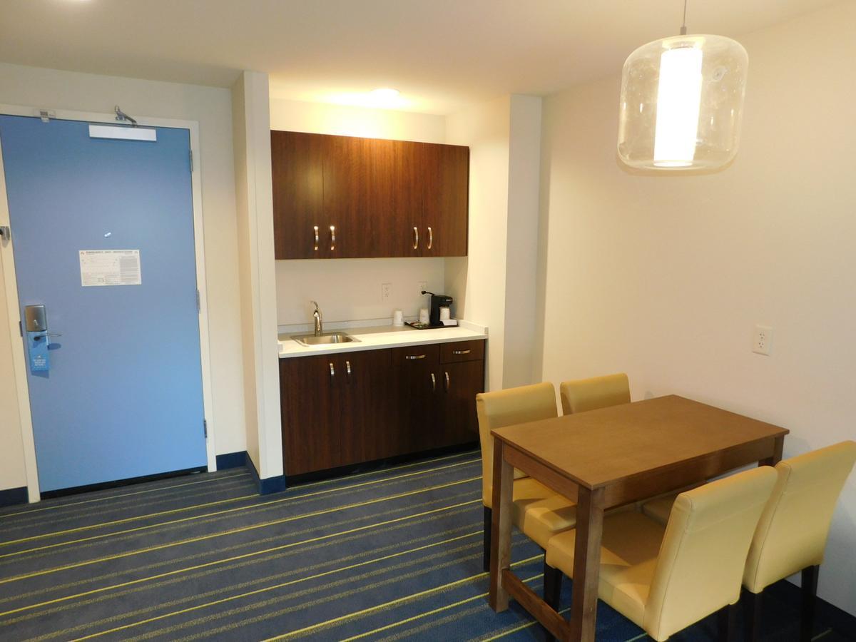 Days Inn & Suites By Wyndham Kearney Ne Luaran gambar