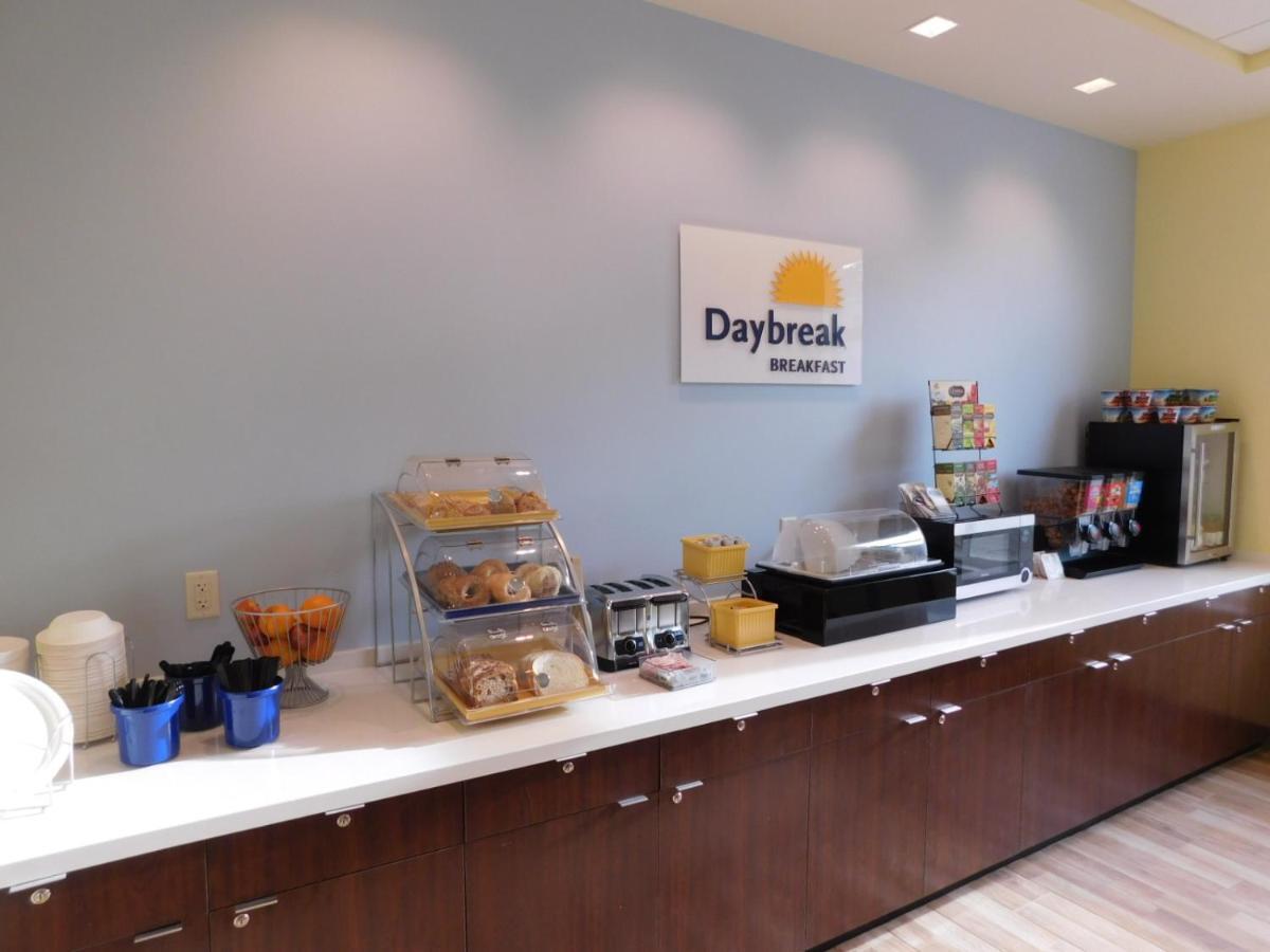 Days Inn & Suites By Wyndham Kearney Ne Luaran gambar